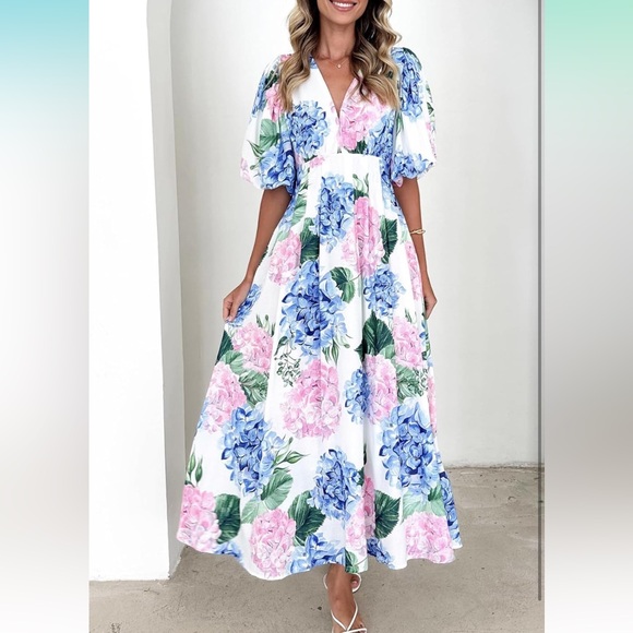 Sissyaki Dresses & Skirts - NWT Sissyaki Maxi Dress ✨